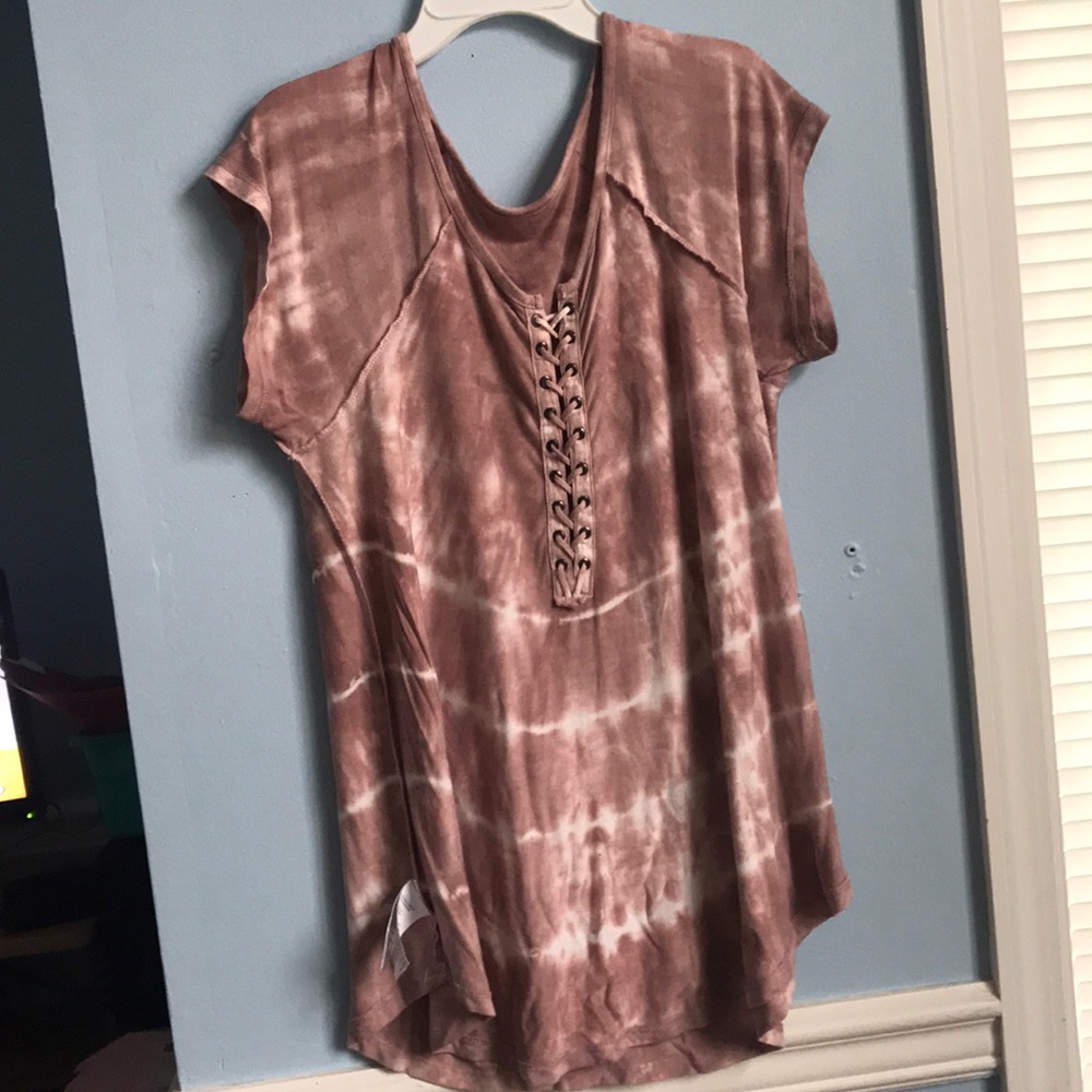 Short sleeve strap top